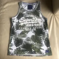 在飛比找蝦皮購物優惠-保證正品 SUPERDRY Premium 米彩綠圖案 背心