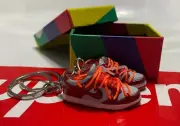 3D SB Dunk Off White University Red Sneaker Keychains Pair Box mini gift