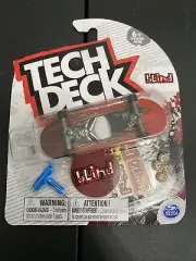 NEW Tech Deck BLIND Fingerboard Skateboard Red Alien Rare Edition