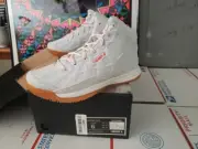 AND1 mens Size 6 white coral gum Basketball High top Sneakers Show Out (☆12)
