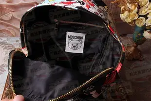 新款熱銷 Moschino 莫斯奇諾 經典款 太空熊 玩偶圖案 時尚雙肩後背包 超好看 黑色明星大牌同款服裝包包