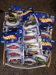 hot wheels lot vintage 125+ Hot Wheels 2000-2005 Full Sets