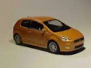 4 INCH 2011 Fiat Grande Punto Welly 1/43 Diecast Mint Loose