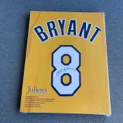 KOBE BRYANT #24 LAKERS COVER SPORTS LEGENDS 2020 JULIEN'S AUCTIONS CATALOG NEW