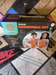 Master Chef Junior Cooking Essentials Set