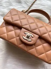 在飛比找Yahoo!奇摩拍賣優惠-Chanel AS2431 mini flap bag to