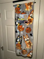 NWT Bluey Bingo Grey Halloween Pumpkin Plush Throw Blanket 50×70