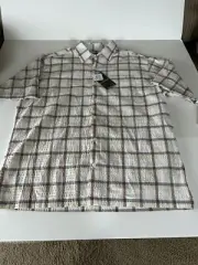 Van Heusen Cooling Classic Fit Short Sleeve Men’s Large 16- 16 1/2 New With Tags