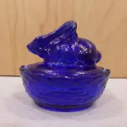 McKee SUMMIT Cobalt Blue Glass Bunny Rabbit On Nest SALT Cellar Dip Covered Bowl