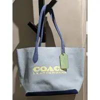 在飛比找蝦皮購物優惠-COACH 經典品牌LOGO肩背撞色托特包.水洗藍大容量