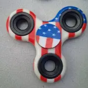 USA FLAG Hand Spinner Tri Fidget Spinner Ceramic EDC Focus Toy Kids Adult