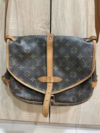 在飛比找Yahoo!奇摩拍賣優惠-Louis Vuitton LV 原花 字紋 雙面馬鞍包 肩