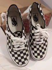 Checkered Black & White Vans Size M 7, W 8.5