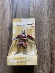 Schleich Knight Foot Soldier Red Shield Sword Helmet Medieval Brand New 70024