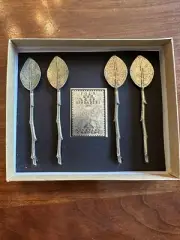Vineyard Garden Bay (4) Leaf Pewter Spreaders, Original Box, Clay Company