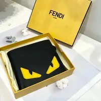 在飛比找PopChill優惠-[二手] FENDI 小惡魔兩折短夾