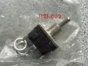 NEW McGill 1121-00120 Toggle Switch Momentary DPDT On-Off-On 6A 125V 3A 250V