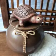 Entrance Mini Turtle Decorations + Pottery Salt Jar Set - Korea Accessories