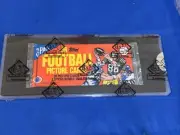 1982 Topps Football Sealed Grocery Rack Pack Walter Payton Munoz Showing BBCE
