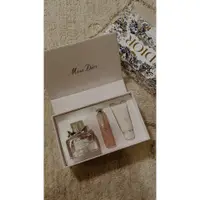在飛比找蝦皮購物優惠-現貨★美國Dior花漾香水限量禮盒