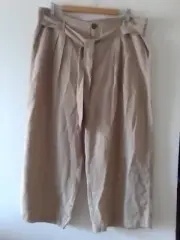 Only Carmakoma New With Tags Ladies Size 20 3/4 Pants Tie Belt