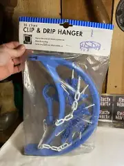 2005 Whitmor Chip & Drip Clothes Hanger with 16 Clips (New)