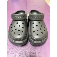 在飛比找蝦皮購物優惠-Crocs 卡駱馳 (中性鞋) 經典雪屋克駱格