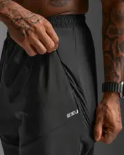 Aero Woven Jogger, 2XU, XS, Black/Silver Reflective, Male