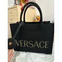 在飛比找蝦皮購物優惠-趙露思-Versace黑色帆布鑲金托特包tote bag