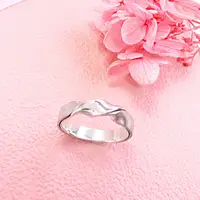 在飛比找Yahoo奇摩購物中心優惠-交錯雙質感緞帶扭結戒指 純銀戒指(男款)