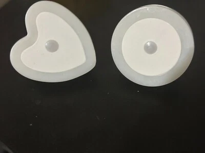 LED NIGHT LIGHT PLUG IN 1-HEART, 1 CIRCLE QTY 2