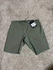 Arcteryx Veilance Secant Comp Shorts L New with tags