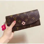 精品二手 LV M63895 牛仔布藍色 M64202 粉紅色 EMILIE 錢包 兩折 花朵釦長夾 M62941 紅