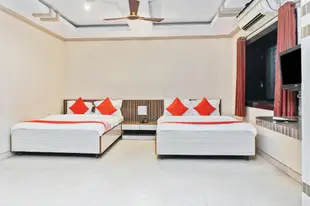 OYO 29114 Suraj Residency