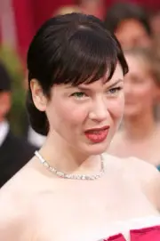 Renee Zellweger at The 77th Academy Awards Red Carpet at Kodak The- Old Photo 4