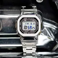 在飛比找momo購物網優惠-【CASIO 卡西歐】G-SHOCK 全金屬太陽能電波手錶-