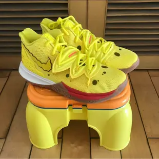 日本正品 SpongeBob SquarePants x Nike Kyrie 歐文5 海綿寶寶 CJ6951-700