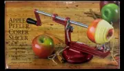 Le Gourmet Chef, Apple Peeler, Corer Slicer, NIB.