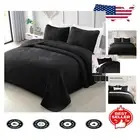 Contemporary California King Bedspread with Geometric Pattern - Soft 3-Piece Set