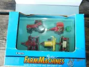 ERTL FARM MACHINES CASE IH TRACTOR AND IMPLEMENT 1:64