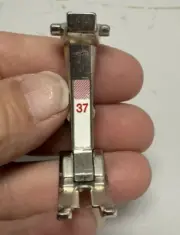 BERNINA SEWING MACHINE 37 PATCHWORK 1/4" FOOT NEW STYLE RED LABEL