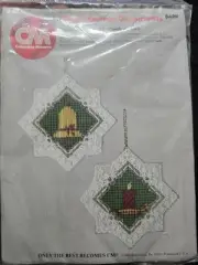 Vintage Plastic Canvas Ornament Kit 8420