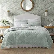 [Laura Ashley] Twin Quilt Set, Solid Velvet Reversible Bedding, All Season Home Decor with Sham & Bonus Pillow Cover (Diamond Stitch Sage Green, Twin)