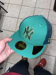 New York Yankees New Era 2022 St. Patrick's Day 59FIFTY Fitted Hat - Green 7 1/4