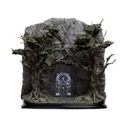 The Lord of the Rings Doors of Durin Diorama LED Lighting Miniature Figure