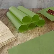 Nanaiche 100Pcs Wax Paper Sheets for Food, Basket Liners Food Picnic Paper Sheets Greaseproof Deli Wrapping Sheets，Grass green (6.0 * 6.0 In)