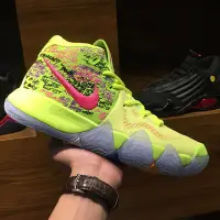 在飛比找Yahoo!奇摩拍賣優惠-Nike Kyrie 4 彩紫 五彩紙屑 鴛鴦  運動籃球鞋