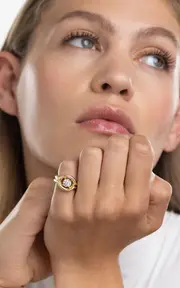 [Melissa Kaye] 18k Yellow Gold Rocky Pinky Ring Large