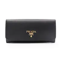 在飛比找ETMall東森購物網優惠-【PRADA 普拉達】PRADA金字十字紋翻蓋長夾後拉鍊/內