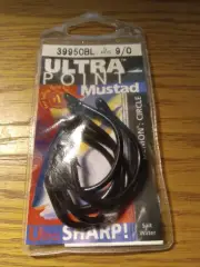 Pack of 5 Mustad 39950BL Ultra Sharp Size 9/0 Demon Circle Hooks - Black